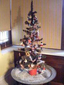The wonky Christmas tree.