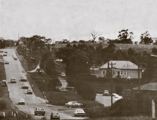 Lower Plenty Rd at the Yallambie Rd intersection, 1974. (Source: PIT Environmental Impact Statement, 1974)